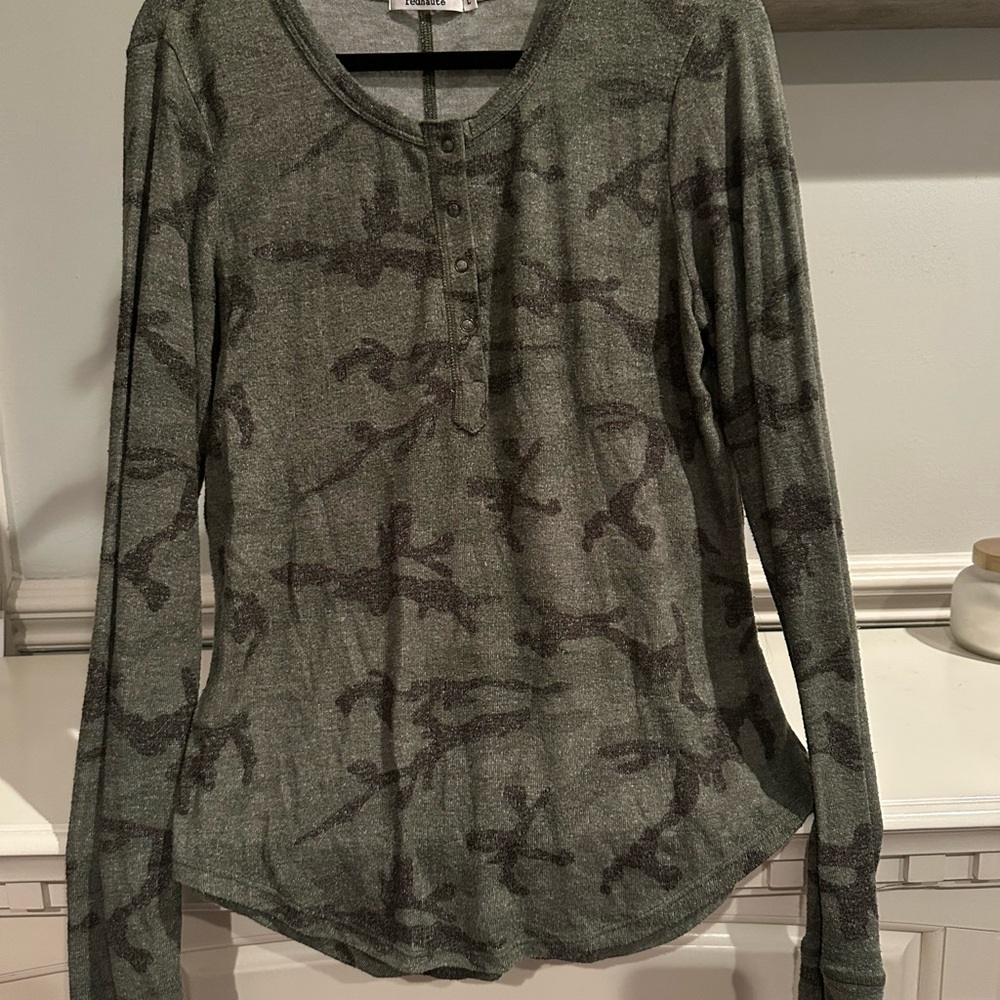 Red Haute Green Camouflage Long Sleeve Top